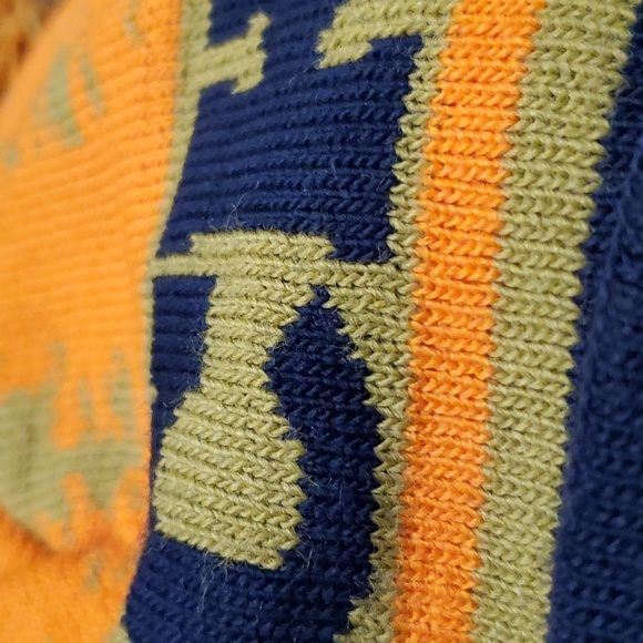 Rocks and Roots Trail Runners Association Winter Beanie - Picture 4 of 11